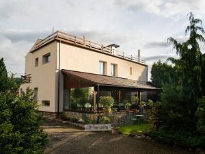 Prodej rodinného domu, Číměř, 768 m2