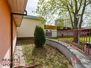 Prodej obchodního prostoru, Kralupy nad Vltavou - Lobeček, Dr. E. Beneše, 68 m2