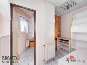 Prodej obchodního prostoru, Kralupy nad Vltavou - Lobeček, Dr. E. Beneše, 68 m2