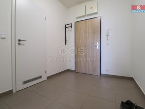 Pronájem bytu 2+kk, Praha - Hloubětín, Granitova, 54 m2