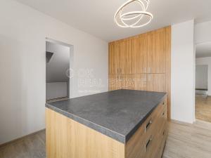 Prodej bytu 3+1, Planá, Nádražní, 155 m2