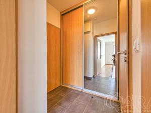 Pronájem bytu 1+kk, Praha - Písnice, Švihovská, 42 m2