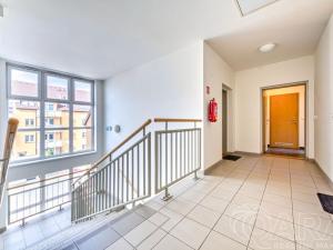 Pronájem bytu 1+kk, Praha - Písnice, Švihovská, 42 m2