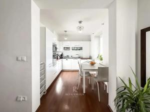 Prodej bytu 2+1, Praha - Dolní Počernice, Národních hrdinů, 59 m2