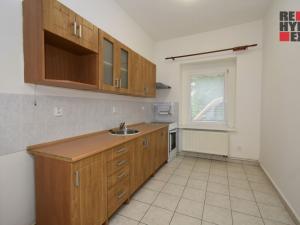 Prodej bytu 2+1, Milovice - Mladá, Zátopkova, 59 m2