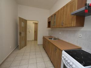 Prodej bytu 2+1, Milovice - Mladá, Zátopkova, 59 m2