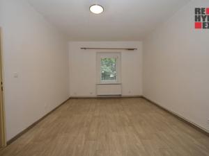 Prodej bytu 2+1, Milovice - Mladá, Zátopkova, 59 m2