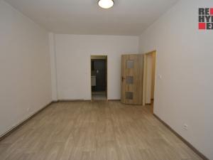 Prodej bytu 2+1, Milovice - Mladá, Zátopkova, 59 m2