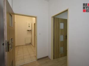 Prodej bytu 2+1, Milovice - Mladá, Zátopkova, 59 m2