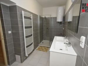 Prodej bytu 2+1, Milovice - Mladá, Zátopkova, 59 m2
