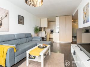 Pronájem bytu 3+kk, Praha - Petrovice, Rezlerova, 68 m2