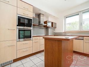 Pronájem rodinného domu, Průhonice, Františka Zemana, 400 m2