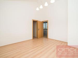 Pronájem rodinného domu, Průhonice, Františka Zemana, 400 m2