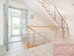 Pronájem rodinného domu, Průhonice, Františka Zemana, 400 m2