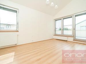 Pronájem rodinného domu, Průhonice, Františka Zemana, 400 m2