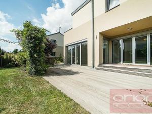 Pronájem rodinného domu, Průhonice, Františka Zemana, 400 m2