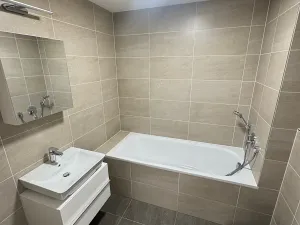 Pronájem bytu 2+kk, Praha - Hrdlořezy, V třešňovce, 57 m2