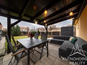 Prodej komerční nemovitosti, Kutná Hora, Zvěřinova, 317 m2