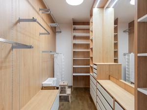 Prodej bytu 4+kk, Praha - Holešovice, Sanderova, 135 m2