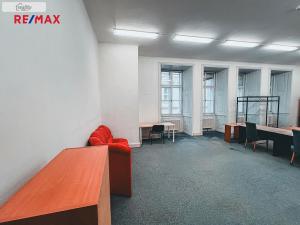 Pronájem kanceláře, Praha - Nové Město, Hybernská, 568 m2
