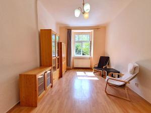 Pronájem bytu 1+kk, Praha - Vinohrady, Slezská, 38 m2