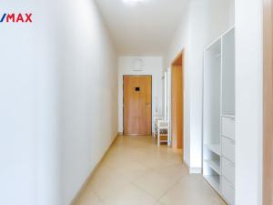 Pronájem bytu 2+kk, Praha - Střížkov, Makedonská, 60 m2