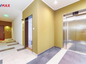 Pronájem bytu 2+kk, Praha - Střížkov, Makedonská, 60 m2