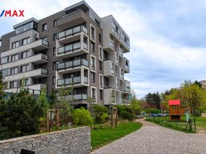 Pronájem bytu 2+kk, Praha - Střížkov, Makedonská, 60 m2