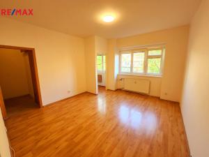 Pronájem bytu 1+1, Hradec Králové, Labská kotlina, 23 m2