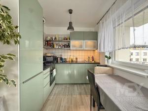 Prodej bytu 2+kk, Hradec Králové, Antonína Petrofa, 51 m2