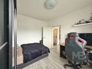 Prodej bytu 2+kk, Hradec Králové, Antonína Petrofa, 51 m2