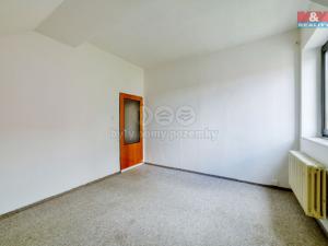 Prodej bytu 3+1, Mariánské Lázně - Hamrníky, třída Vítězství, 70 m2