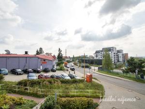 Pronájem bytu 1+kk, Praha - Kyje, Za černým mostem, 35 m2