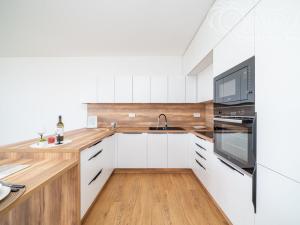 Pronájem bytu 2+kk, Olomouc - Nová Ulice, Milana Ticháka, 61 m2