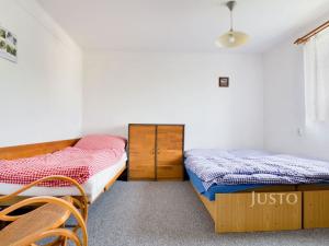 Prodej chaty, Lovečkovice - Touchořiny, 97 m2
