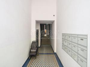Pronájem bytu 1+1, Praha - Žižkov, Přibyslavská, 40 m2
