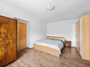 Prodej rodinného domu, Hoštka, Hřbitovní, 280 m2