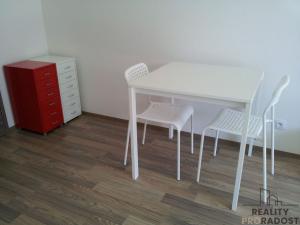 Pronájem bytu 1+kk, Praha - Letňany, Hlučkova, 56 m2