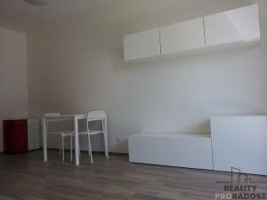 Pronájem bytu 1+kk, Praha - Letňany, Hlučkova, 56 m2