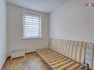 Pronájem bytu 1+kk, Bor - Kosov, 25 m2