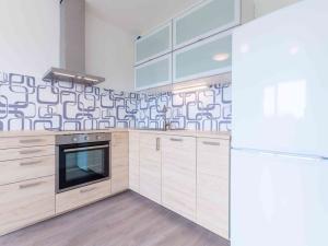 Pronájem bytu 2+kk, Praha - Hostavice, U Hostavického potoka, 55 m2