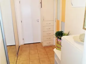 Pronájem bytu 2+kk, Praha - Nusle, Dačického, 42 m2