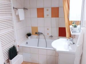 Pronájem bytu 2+kk, Praha - Nusle, Dačického, 42 m2