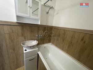Pronájem bytu 3+1, Broumov - Olivětín, Dukelská, 56 m2