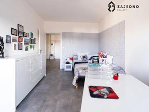 Pronájem bytu 2+kk, Brno, Gajdošova, 65 m2
