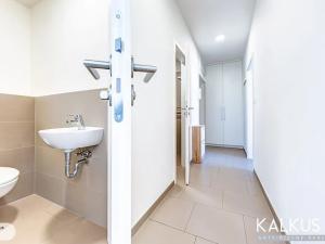 Pronájem bytu 2+kk, Hradec Králové, V Koutech, 50 m2