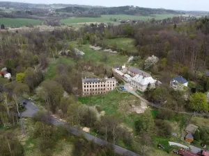 Prodej komerční nemovitosti, Mikulášovice, 1570 m2