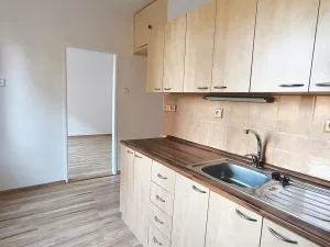 Pronájem bytu 2+1, Most, Jaroslava Vrchlického, 52 m2