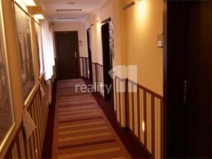 Pronájem kanceláře, Karlovy Vary - Dvory, Chebská, 45 m2