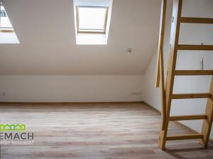 Pronájem atypického bytu, Dvůr Králové nad Labem, Havlíčkova, 55 m2